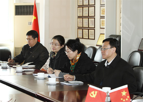 大連市外經(jīng)貿(mào)局、中山區(qū)領導來大連凱美進出口集團有限公司做外貿(mào)工作調研