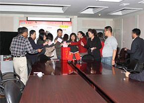 中山區(qū)人大代表換屆選舉大連凱美全體員工積極參與投票