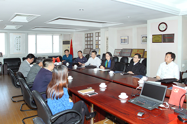 化工品供應(yīng)商大連凱美歡迎市、區(qū)兩級工商聯(lián)領(lǐng)導(dǎo)來我司調(diào)研